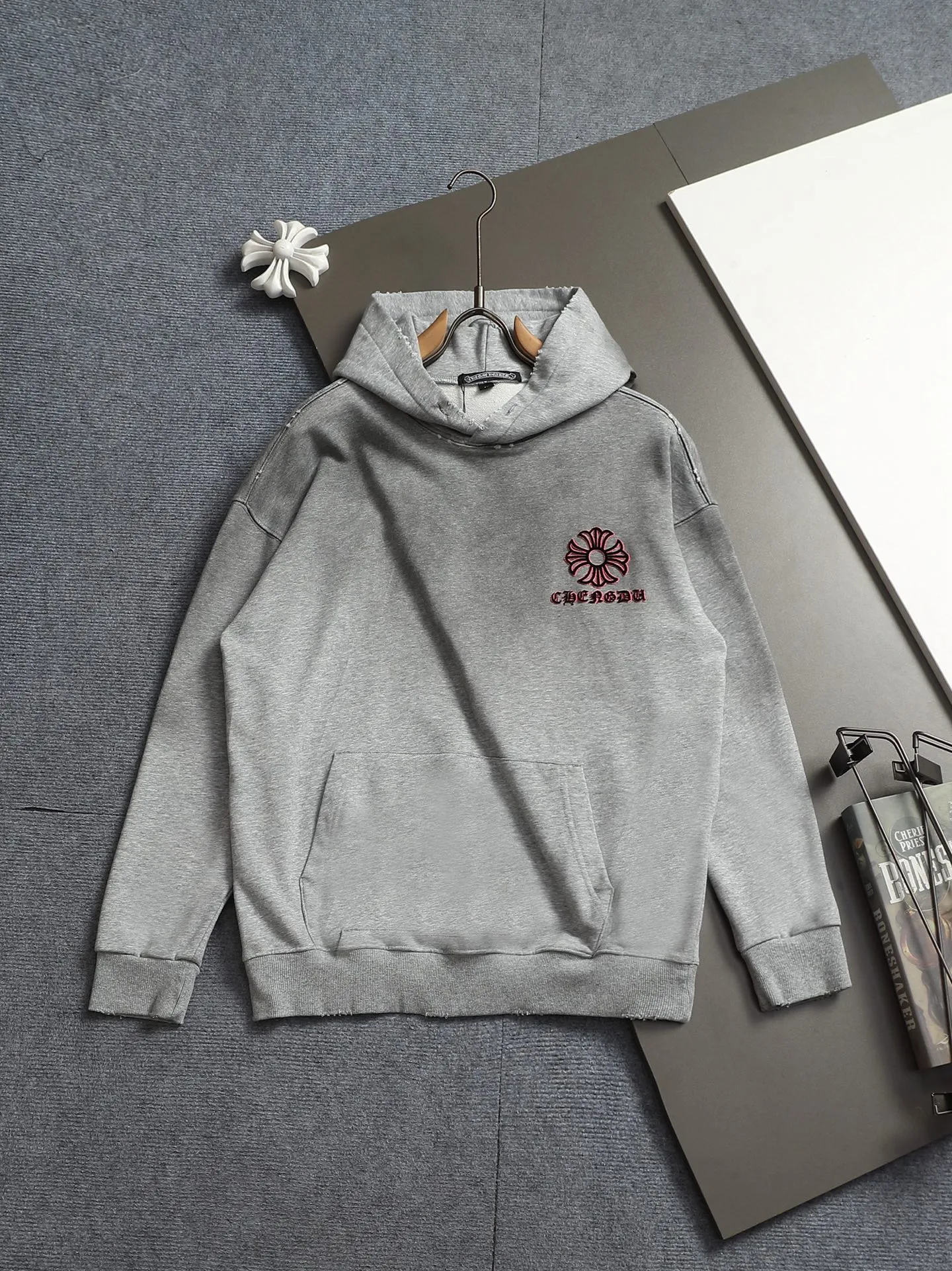 𝗖𝗵𝗿𝗼𝗺𝗲 𝗛𝗲𝗮𝗿𝘁𝘀/ 2026 New Arrival Original 👑 ！ ！ ！ 👍 ✂️Quality , ！ 。 ： ➕100% 。Authentic ➕ ➕3D ➕ ： ！ ！ Authentic ！ Same Style ！ Black Dark Gray Light Gray Size：S-XL